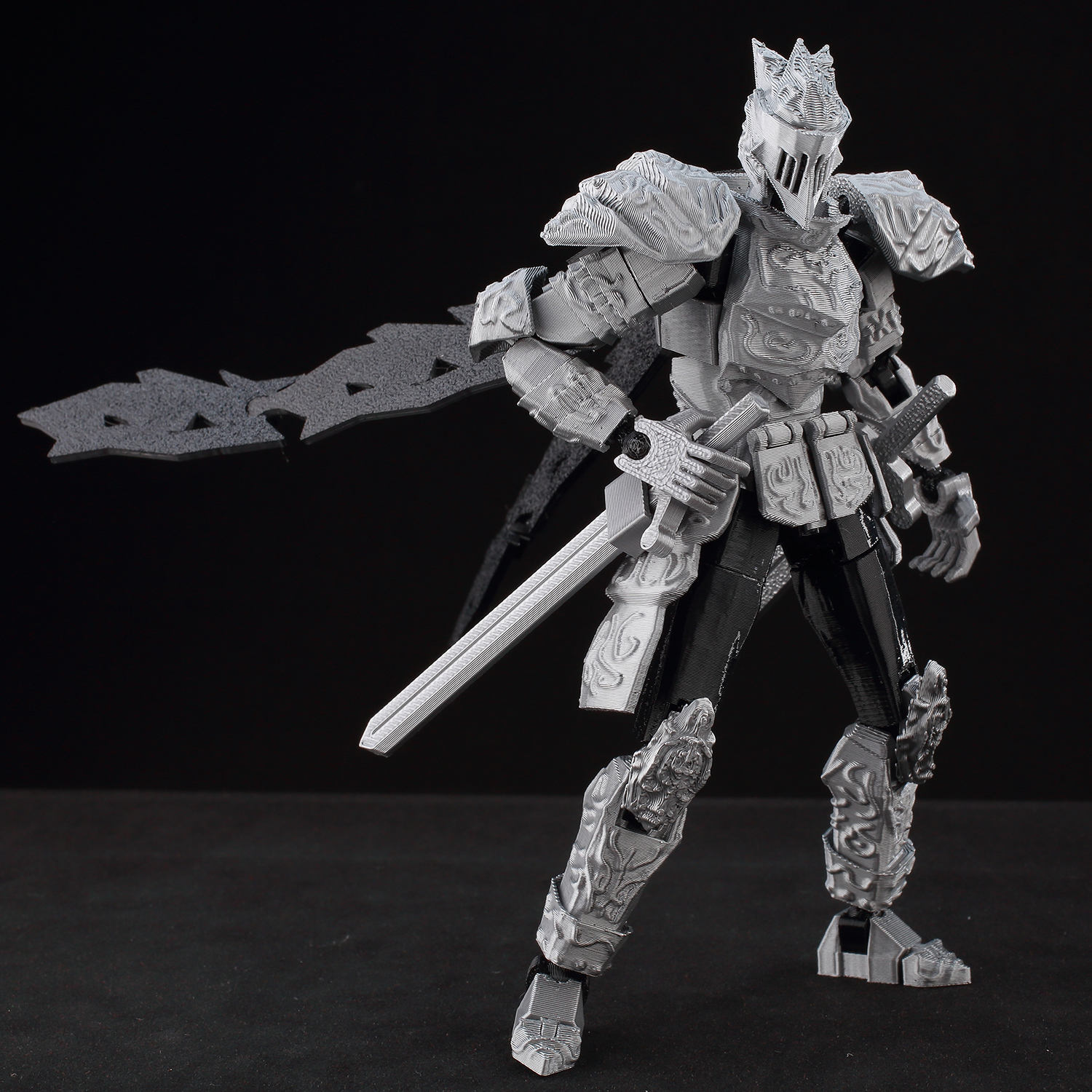 3D Printing Online Service - ​9L3D Lucky13 Silver Armor Knight Action